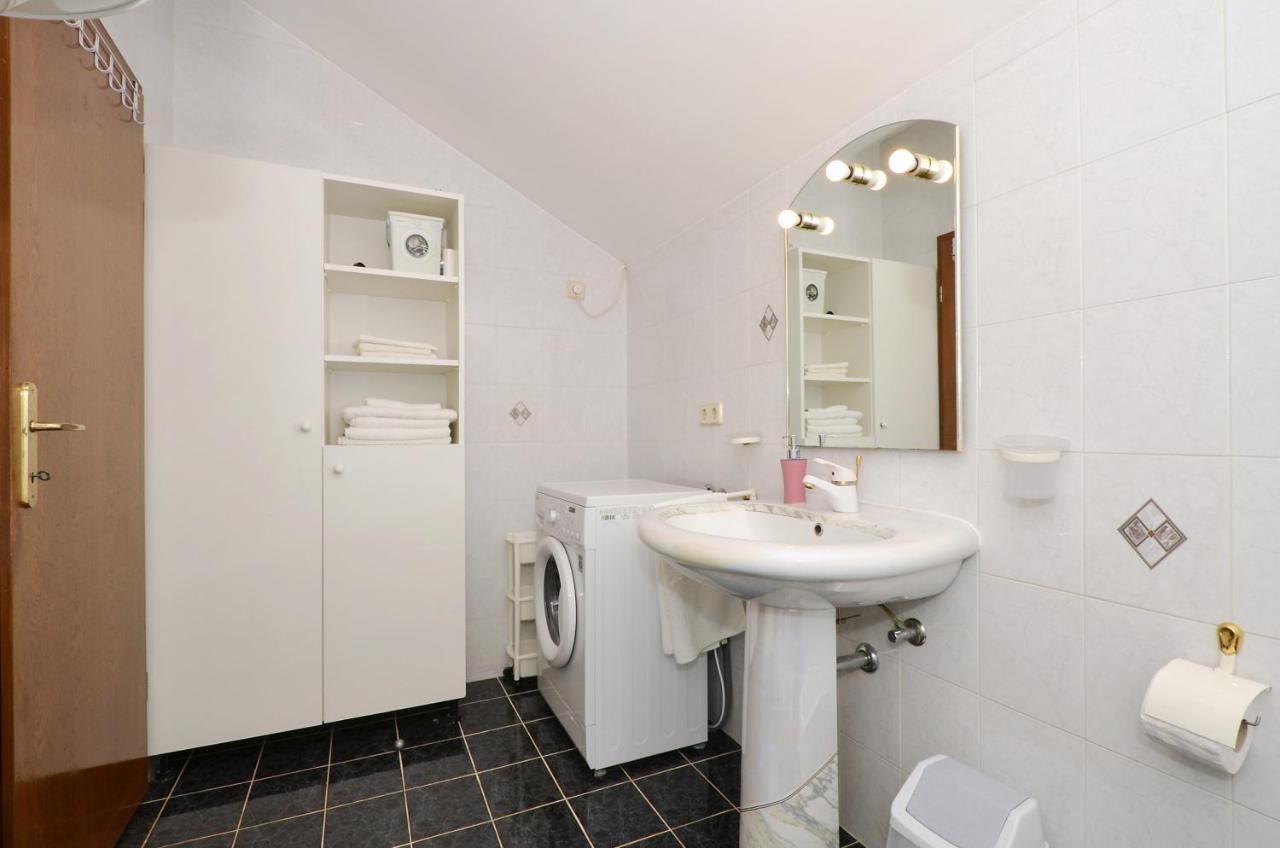 Apartament Decor *